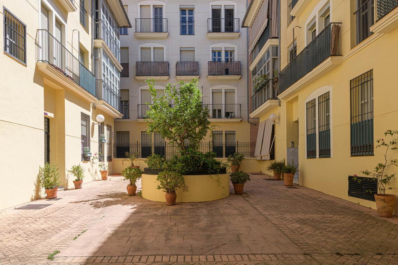 Wintowinrentals Genial Apartamento, Centrico Y Silencioso Malaga Luaran gambar