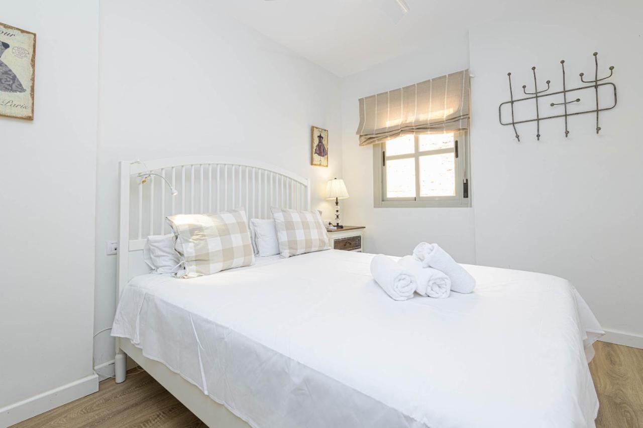 Wintowinrentals Genial Apartamento, Centrico Y Silencioso Malaga Luaran gambar