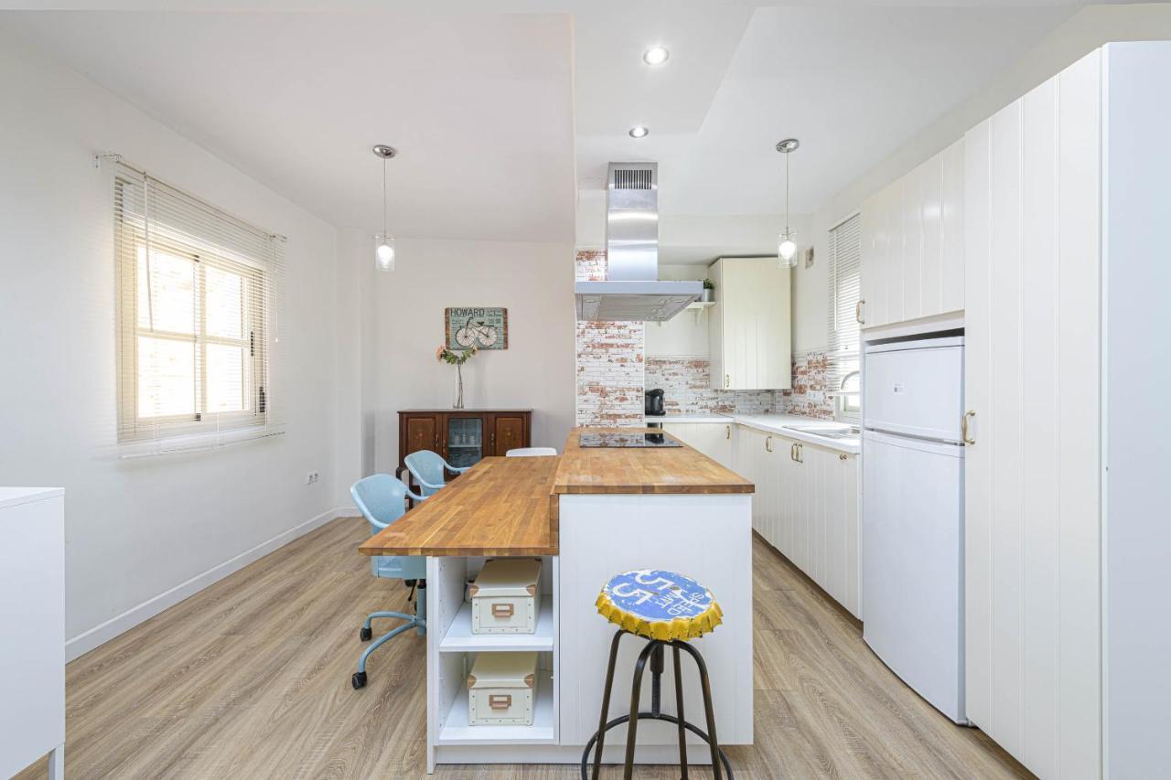 Wintowinrentals Genial Apartamento, Centrico Y Silencioso Malaga Luaran gambar