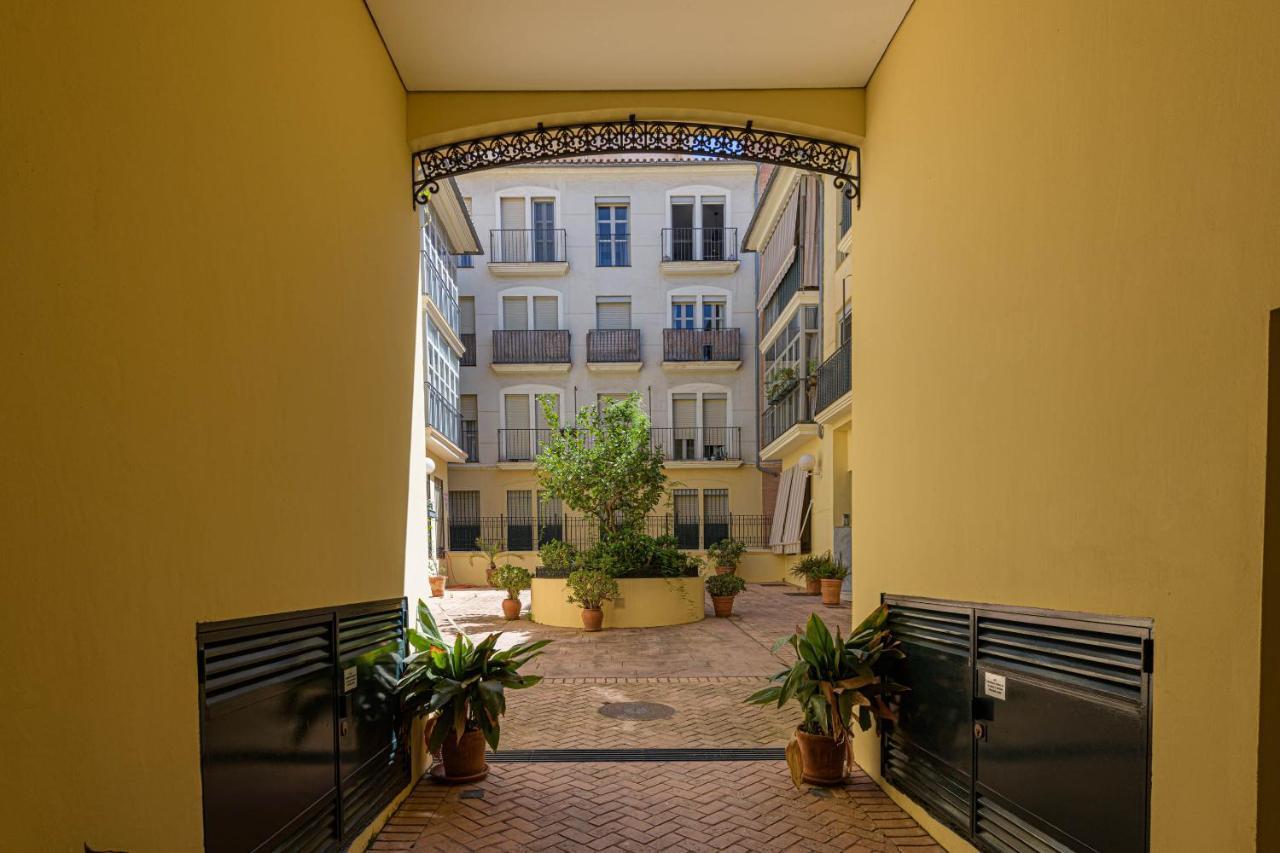 Wintowinrentals Genial Apartamento, Centrico Y Silencioso Malaga Luaran gambar