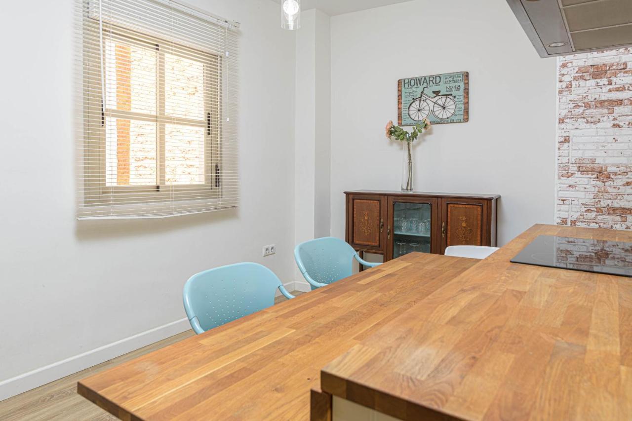 Wintowinrentals Genial Apartamento, Centrico Y Silencioso Malaga Luaran gambar
